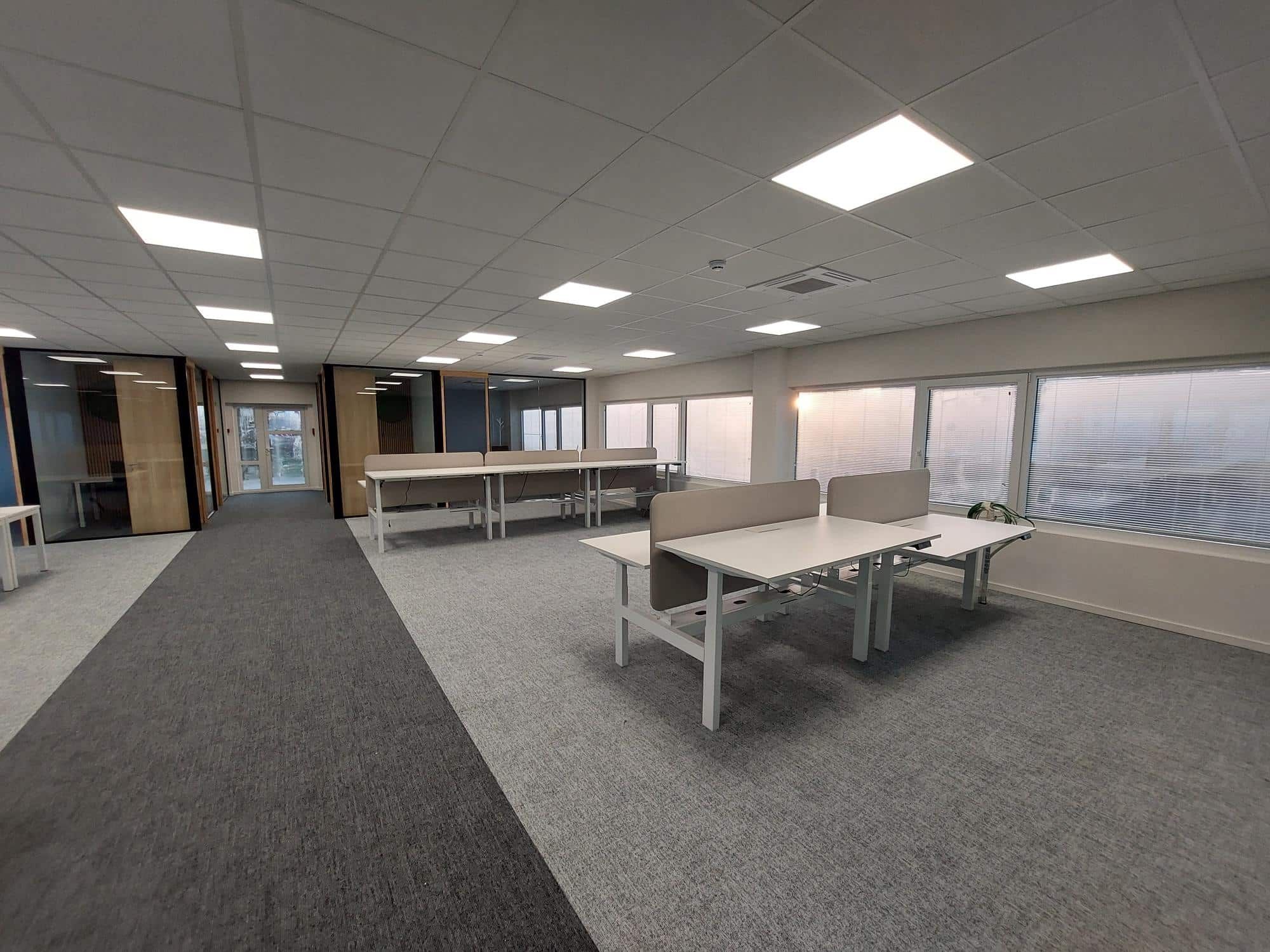 Bureau 200m² Tournai